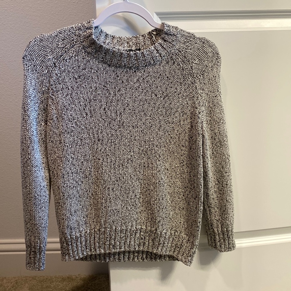 Knit sweater quarter length sleeve